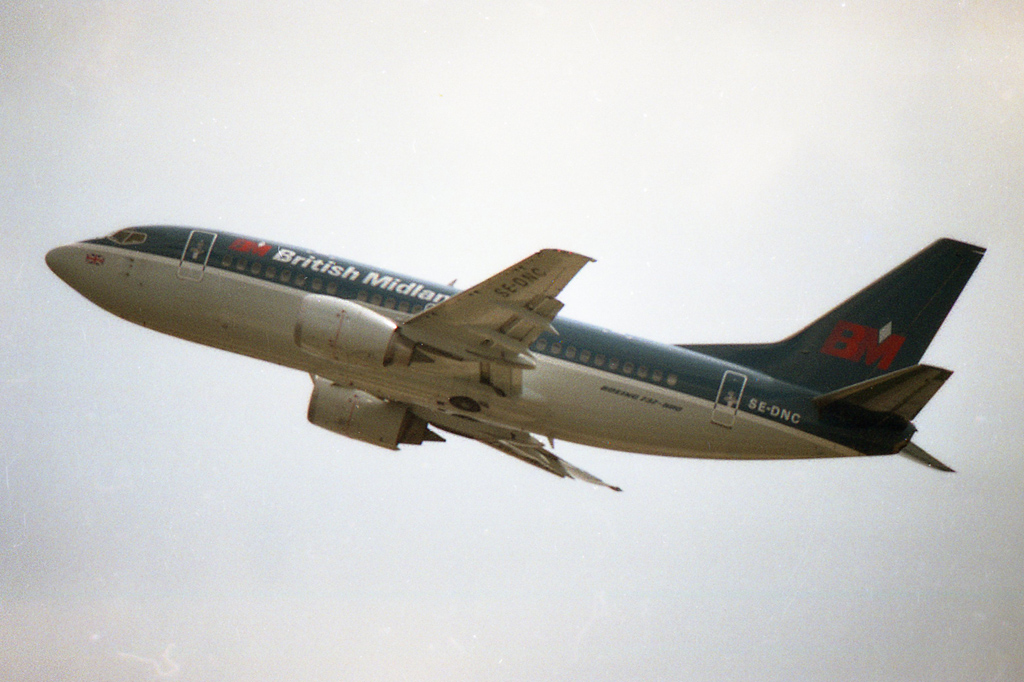 SE-DNC (cn 24754) Boeing 737-53A