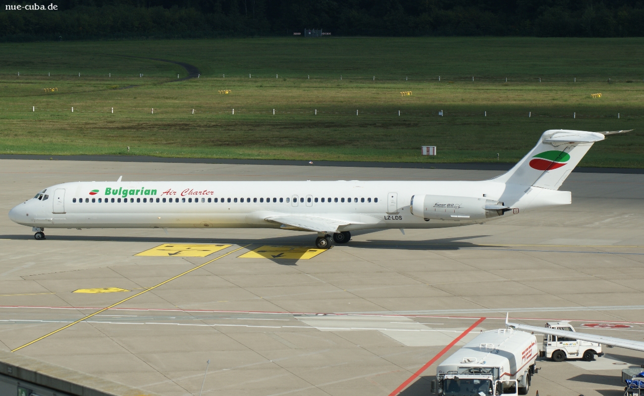 LZ-LDS (53218) 1993 McDonnell Douglas MD-82