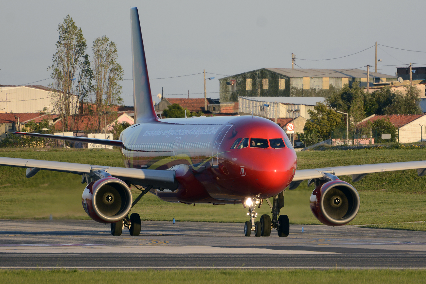 OO-SNA (cn 1441) Airbus A320-214