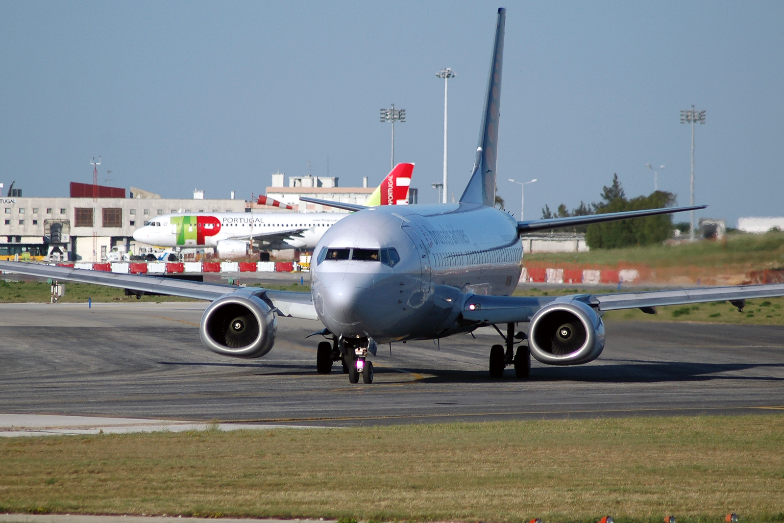 OO-VEN (cn 28586) Boeing 737-36N