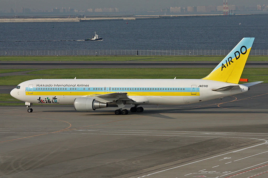 JA01HD (cn 28159) Boeing 767-33AER