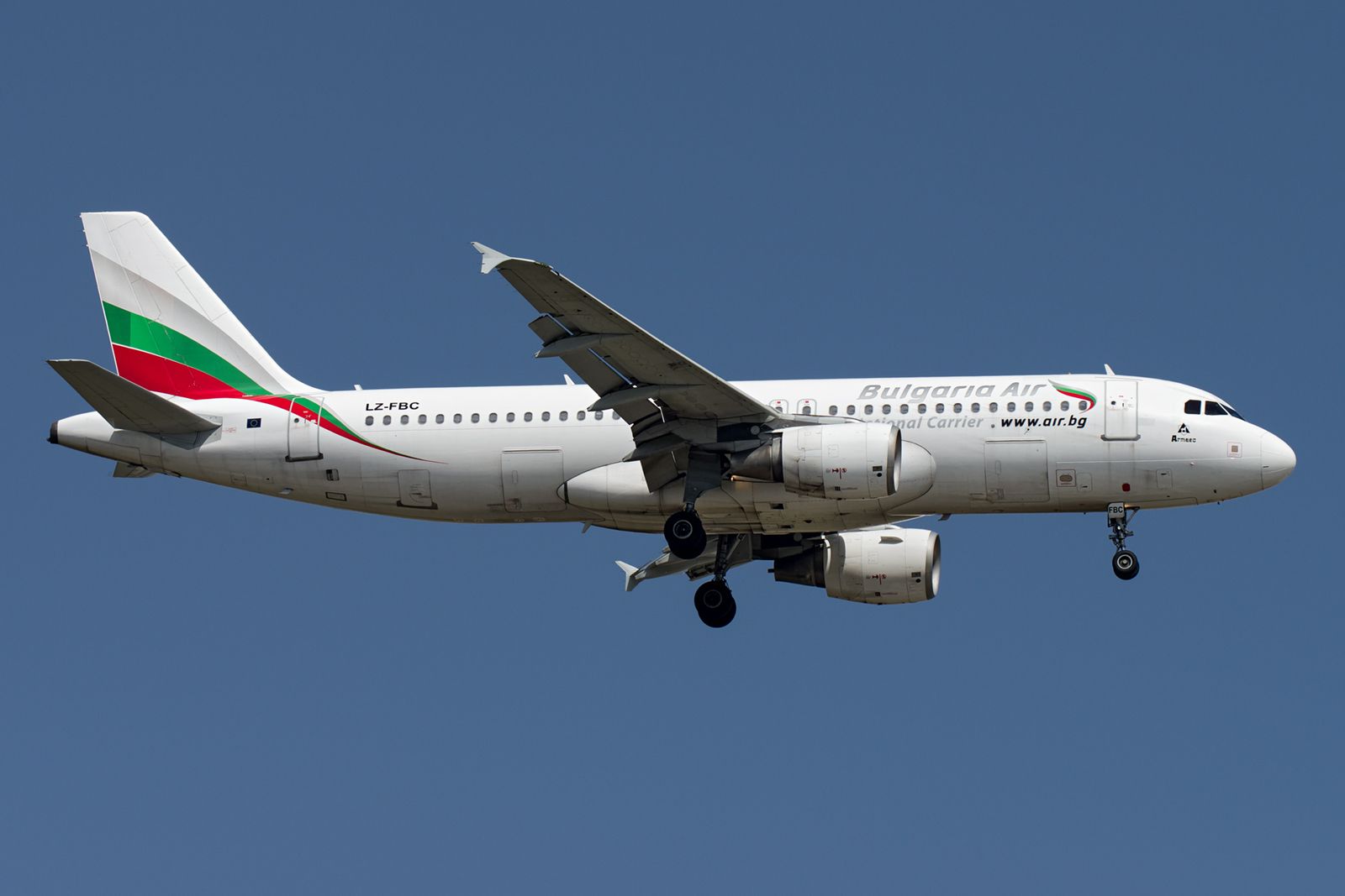 LZ-FBC (cn 2540) Airbus A320-214