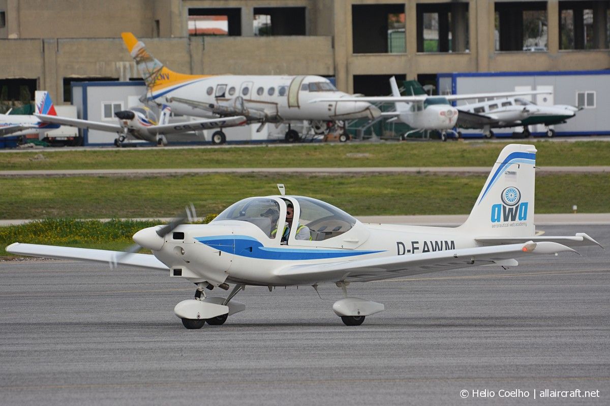 D-EAWM (82035/C) 1994 Grob G-115A