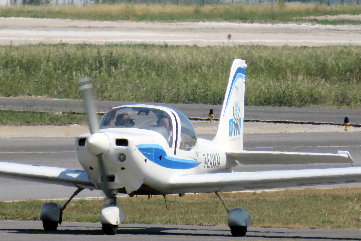 D-EAWM (82035/C) 1994 Grob G-115A