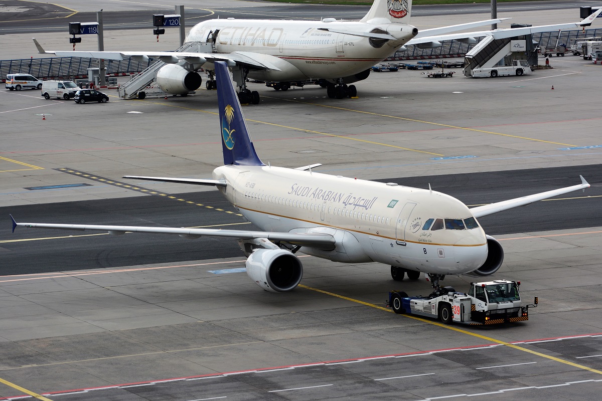 HZ-ASB, (cn 4090), Airbus A320-214
