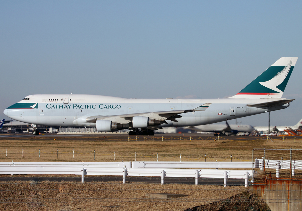 B-HKX (26557) 1997 Boeing 747-412BCF