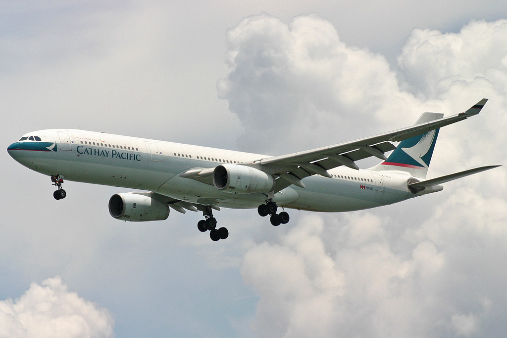 B-HLL (244) 1998 Airbus A330-342