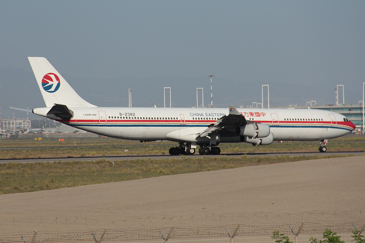 B-2382 (141) 1996 Airbus A340-313