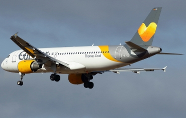 D-AICL (1437) 2001 Airbus A320-212