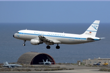 D-AICA (774) 1998 Airbus A320-212