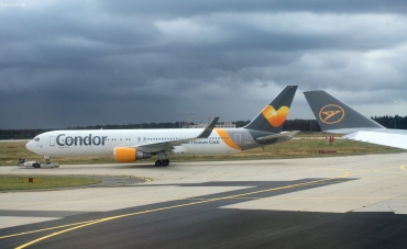 D-ABUS (30840) 2001 Boeing 767-38E(ER)(WL)