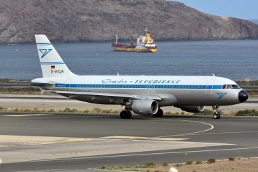 D-AICA (774) 1998 Airbus A320-212