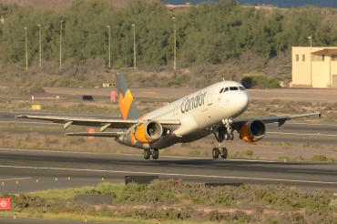 D-AICE (894) 1998 Airbus A320-212