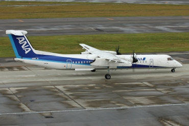 JA842A (cn 4082) Dash 8-Q402