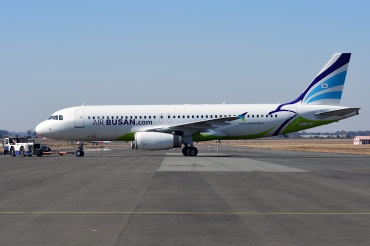 ZS-SZY (cn 05011) Airbus A320-232