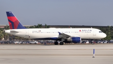 N356NW (818) 1998 Airbus A320-212