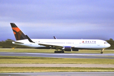 N177DN (25122) 1990 Boeing 767-332 ER