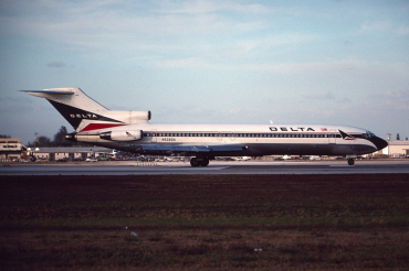 N538DA (22076) 1980 Boeing 727-232