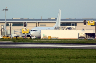 CS-TQU (30646) 2002 Boeing 737-8K2(WL)