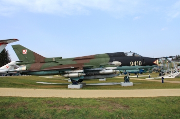 9410, (cn 827), Sukhoi Su-22M4