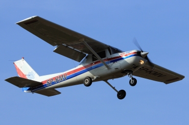 SP-KMV (15282912) Cessna 152