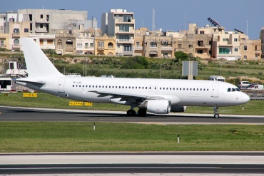YL-LCL (533) 1995 Airbus A320-214