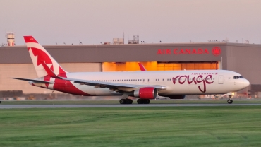 C-FMWY (cn 25587) Boeing 767-333ER