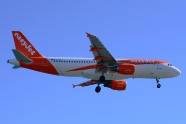 G-EZTA (3805) 2009 Airbus A320-214