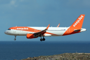 G-EZOV (6788) 2015 Airbus A320-214(WL)
