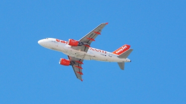 G-EZEY (2353) 2004 Airbus A319-111