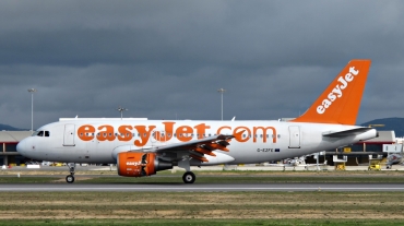 G-EZFE (3824) 2009 Airbus A319-111