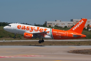 G-EZIW (2578) 2005 Airbus A319-111
