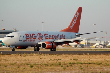 G-EZJD (30242) 2001 Boeing 737-73V