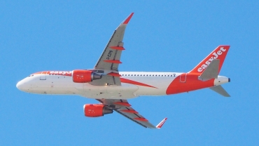 G-EZPB (6977) 2016 Airbus A320-214(WL)