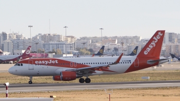 G-EZPM (7228) 2016 Airbus A320-214