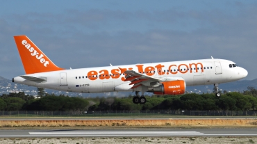 G-EZTB (3843) 2009 Airbus A320-214