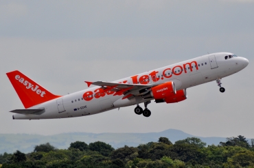 G-EZUE (4646) 2011 Airbus A320-214