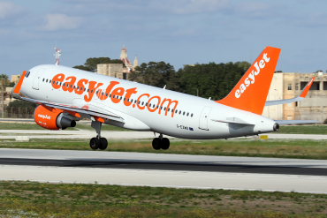 G-EZWO (5785) 2013 Airbus A320-214(WL)