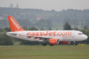 G-EZIU (2548) 2005 Airbus A319-111