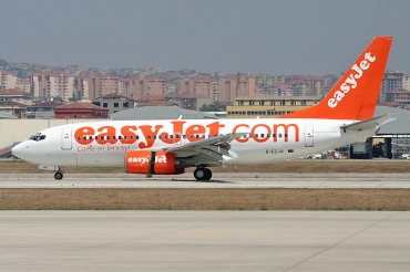 G-EZJA (30235) 2000 Boeing 737-73V