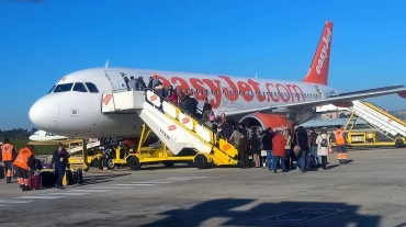 G-EZWA (5201) 2012 Airbus A320-214