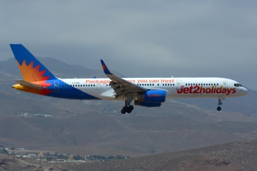 G-LSAE (24135) 1988 Boeing 757-27B(WL)