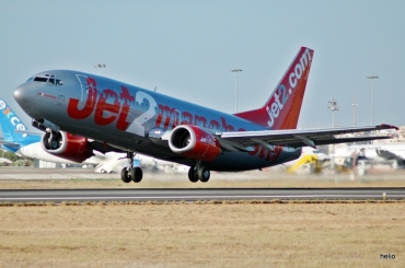 G-CELC (23831) 1987 Boeing 737-33A