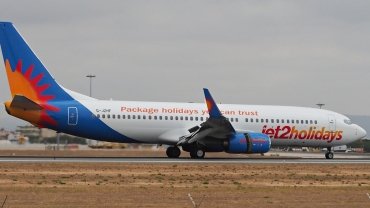 G-JZHF (28378) 1999 Boeing 737-8K2(WL)