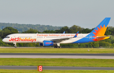 G-LSAE (24135) 1988 Boeing 757-27B(WL)