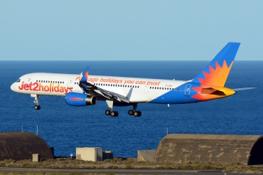 G-LSAE (24135) 1988 Boeing 757-27B(WL)