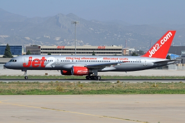 G-LSAI (24016) 1987 Boeing 757-21B
