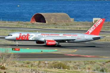 G-LSAH (24015) 1987 Boeing 757-21B
