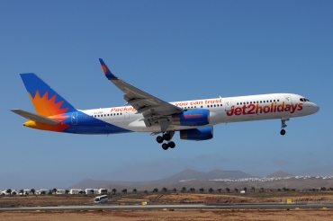 G-LSAE (24135) 1988 Boeing 757-27B(WL)