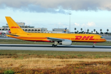 D-ALEV (28161) 1996 Boeing 757-28A(PCF)